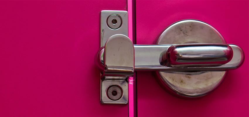 Childproof Gate Lock in Guadalupe, California